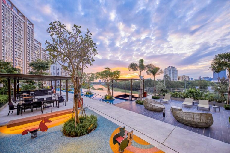 outdoor fitness system manufacturers